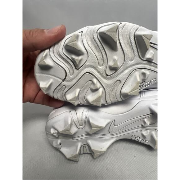 Nike Air Jordan 1 Mid Youth Multisport Cleat White Youth Size 5.5 HF6883-100 - Picture 9 of 12